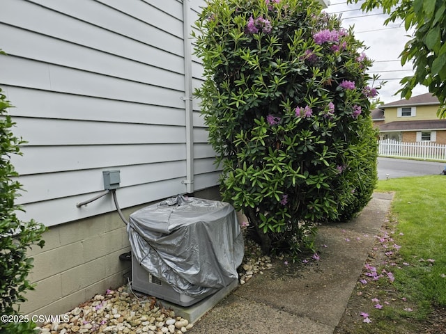 1605 W Montgomery St, Coal Township, PA 17866 - exterior view