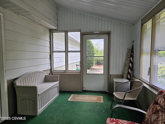 1605 W Montgomery St, Coal Township, PA 17866 - sunroom featuring plenty of natural light and vaulted ceiling