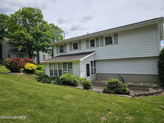 1605 W Montgomery St, Coal Township, PA 17866 - view of front of home with a front lawn