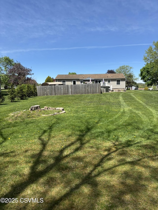 220 Spring Lake Crst, Watsontown, PA 17777 - view of yard