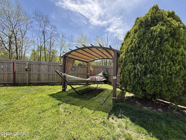 220 Spring Lake Crst, Watsontown, PA 17777 - view of yard