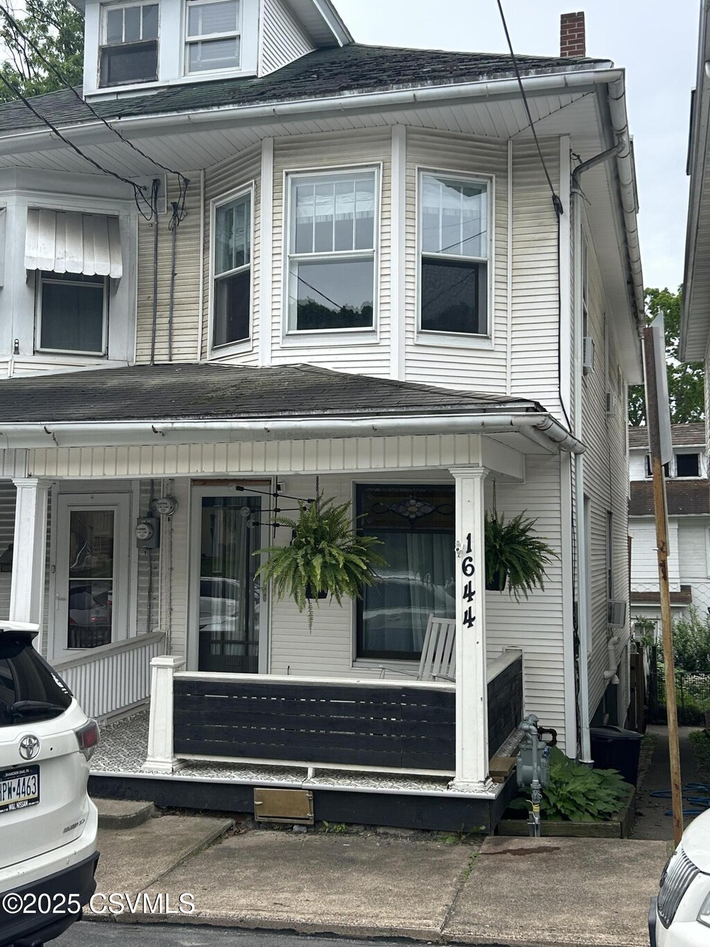 1644 W Walnut St, Coal Township, PA 17866 - photo 1