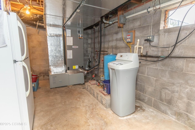 2256 Crossroads Dr, Lewisburg, PA 17837 - utility room featuring heating unit