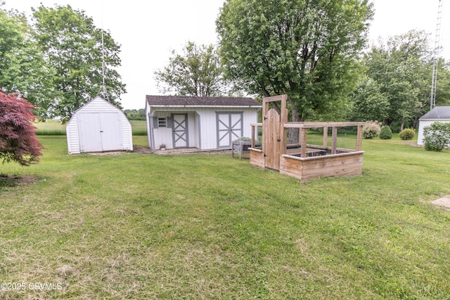 2256 Crossroads Dr, Lewisburg, PA 17837 - view of green lawn