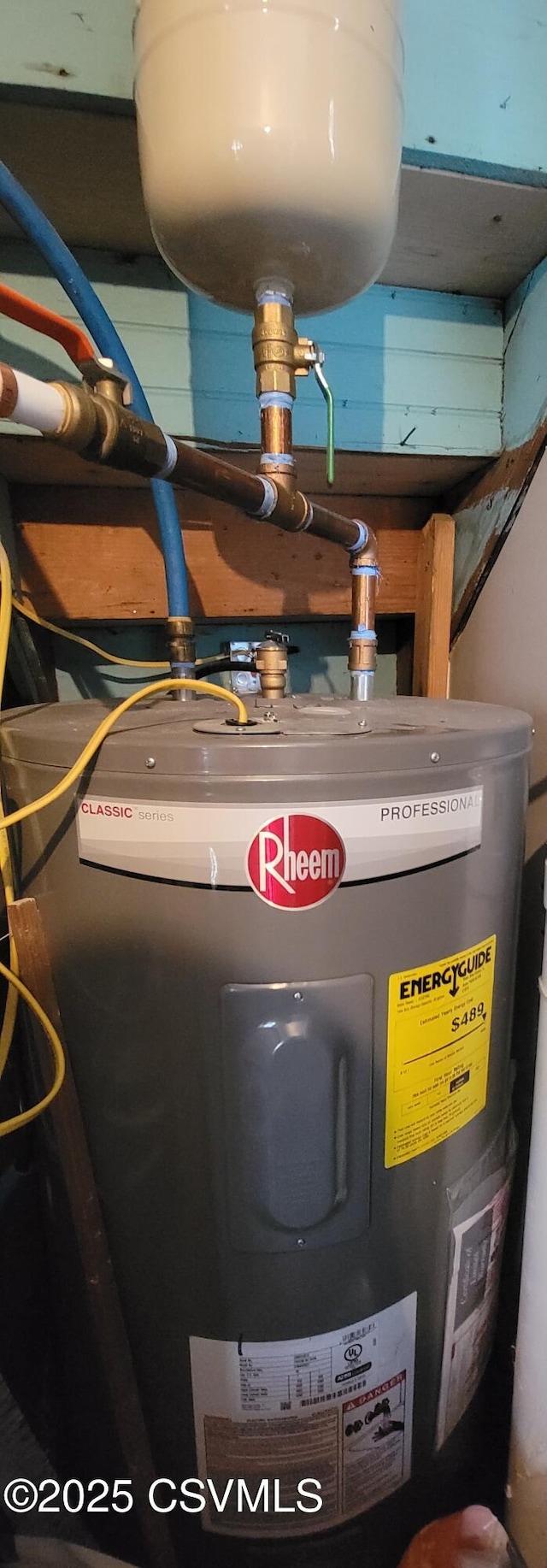 260 Iron St, Berwick, PA 18603 - utilities with water heater