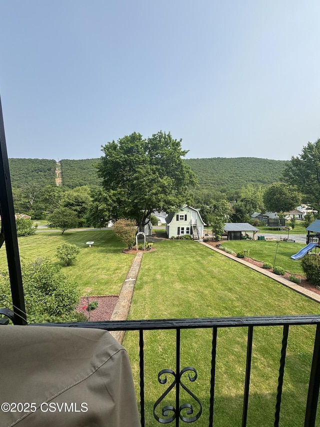 321 E Shamokin St, Trevorton, PA 17881 - view of grassy yard with a wooded view