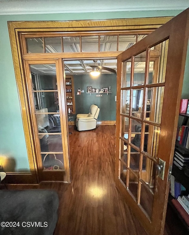 406 W Spruce St, Shamokin, PA 17872 - hall with wood finished floors and baseboards