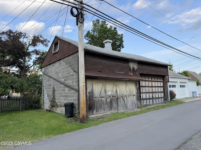127 N 3rd St, Lewisburg, PA 17837 - view of garage