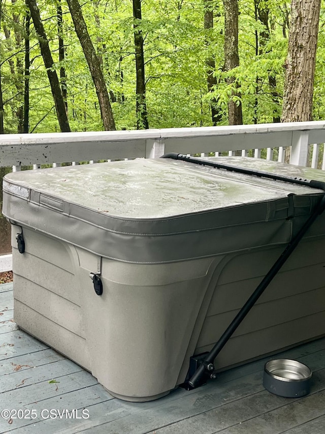 511 Snowflake Ln, Shickshinny, PA 18655 - exterior view of a jacuzzi