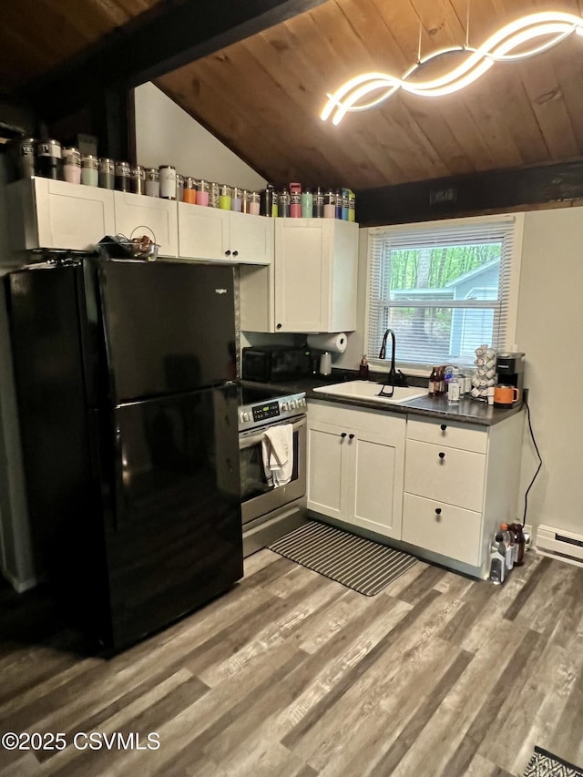 511 Snowflake Ln, Shickshinny, PA 18655 - kitchen featuring freestanding refrigerator, electric stove, a sink, wooden ceiling, and dark countertops