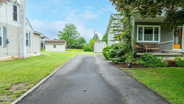 333 Bissets Ln, Bloomsburg, PA 17815 - view of asphalt driveway