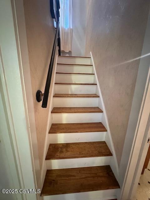 1030 Orange St, Berwick, PA 18603 - view of stairs