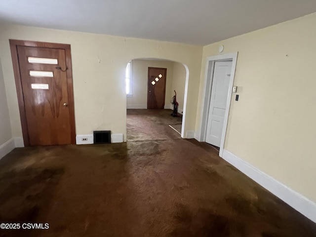 612-614 1st St, Nescopeck, PA 18635 - carpeted entrance foyer with arched walkways and baseboards