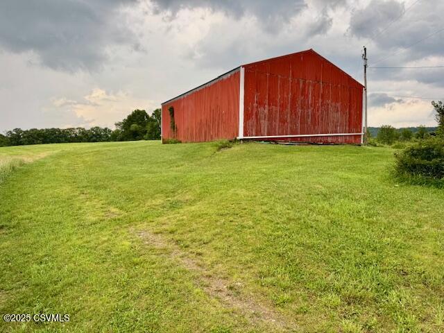 352 Turkey Hill Rd, Elysburg, PA 17824 - view of pole building with a yard