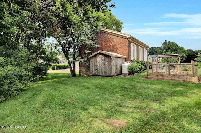 12 State School Rd, Selinsgrove, PA 17870 - view of grassy yard featuring a storage shed
