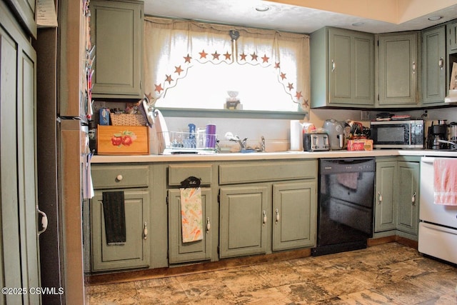 1530 W Fern St, Coal Township, PA 17866 - photo 4