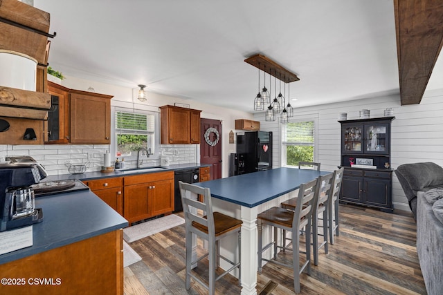 178 Schooners Run, Shickshinny, PA 18655 - kitchen featuring dark countertops, healthy amount of natural light, black appliances, and dark wood finished floors
