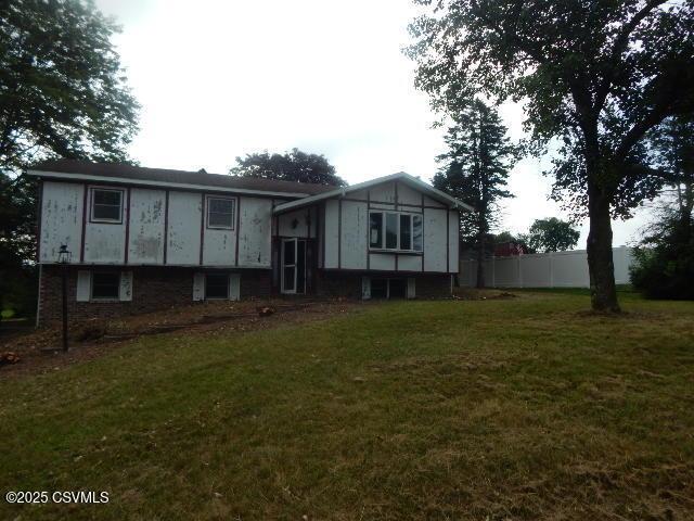 206 Southview Dr, Elysburg, PA 17824 - photo 2