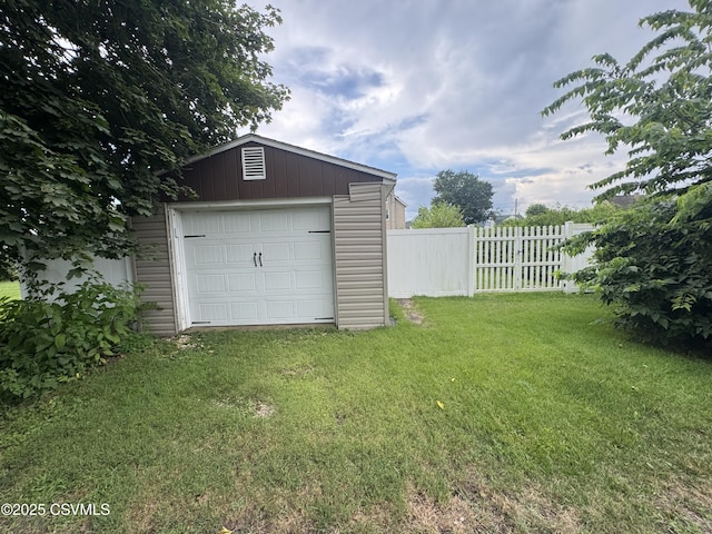 1715 Spring Garden Ave, Berwick, PA 18603 - view of detached garage