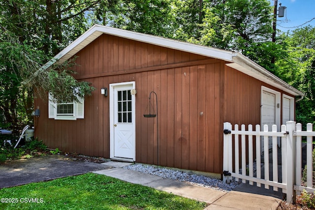 725 Avenue Ave E, Danville, PA 17821 - view of outdoor structure with a gate