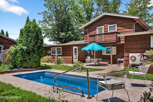 725 Avenue Ave E, Danville, PA 17821 - outdoor pool featuring a patio area