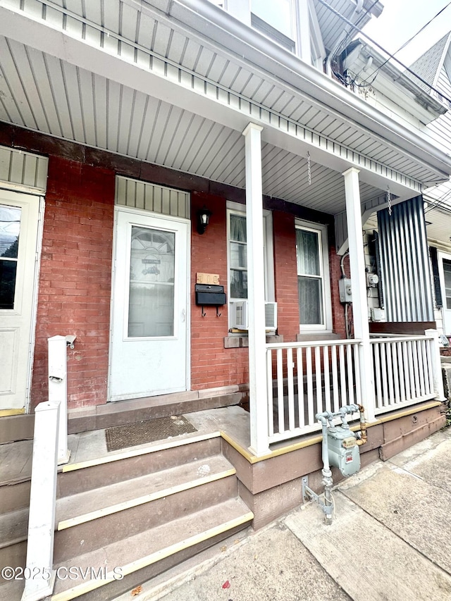 718 N Franklin St, Shamokin, PA 17872 - photo 2
