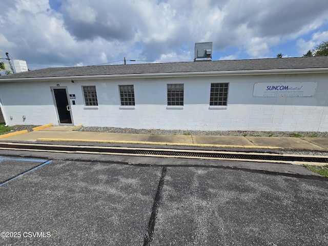 1401 W Montgomery St, Coal Township, PA 17866 - photo 2
