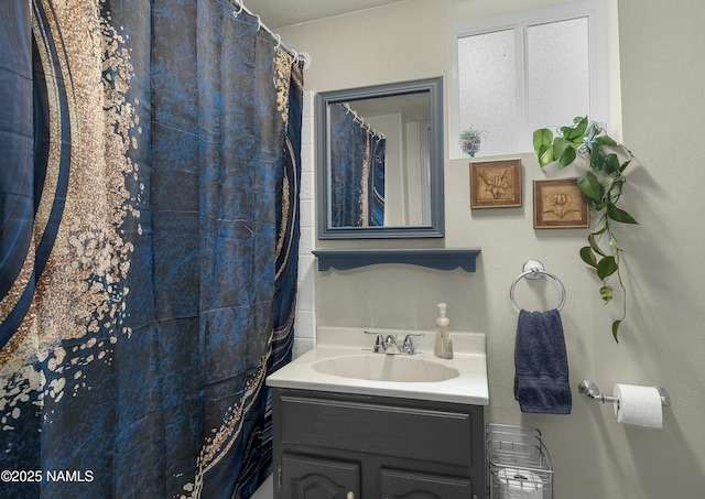 13148 E King John Rd, Parks, AZ 86018 - bathroom featuring vanity and a shower with shower curtain