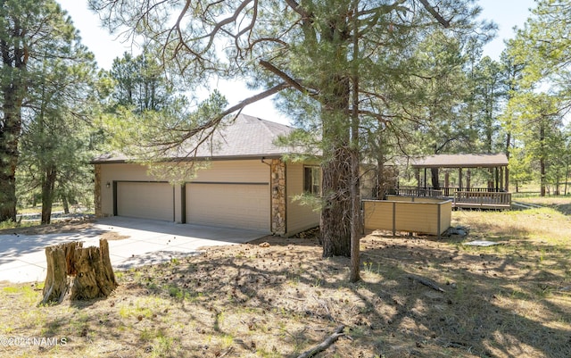 view of front facade featuring a deck