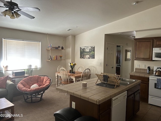 14 S Trail Of The Woods St, Flagstaff, AZ 86001 - photo 6