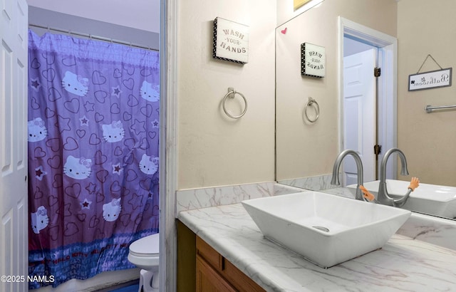 3366 Toho Trl, Flagstaff, AZ 86005 - full bath featuring toilet, a shower with curtain, and vanity