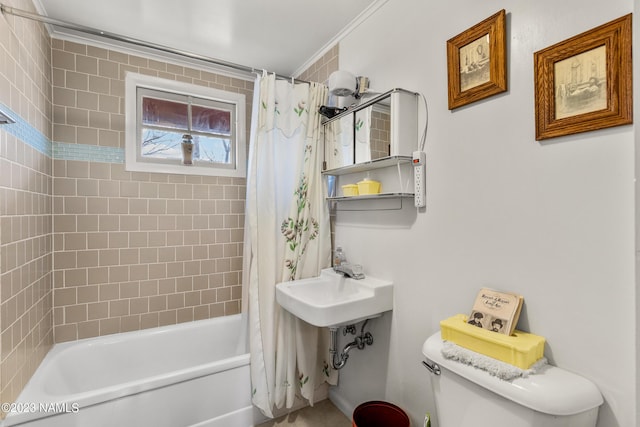 bathroom featuring toilet and shower / tub combo with curtain