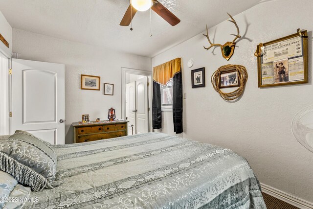 bedroom with ceiling fan