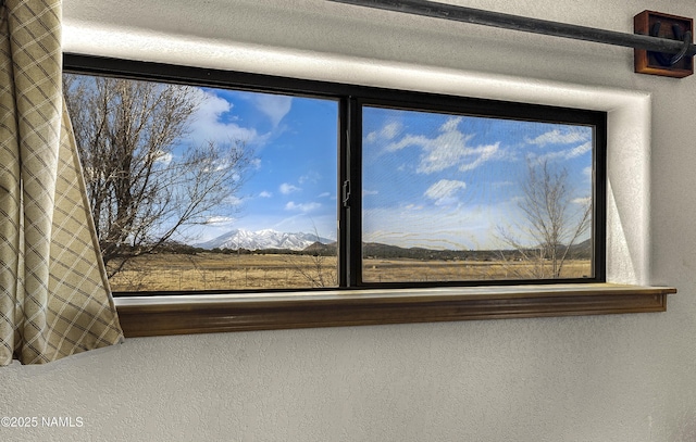 6162 Meadows Ln, Flagstaff, AZ 86004 - room details with a mountain view