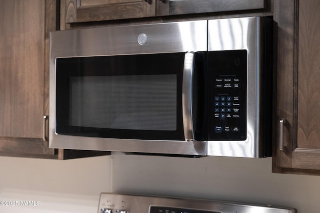 1200 S Riordan Ranch St Unit 36, Flagstaff, AZ 86001 - interior details with stainless steel microwave