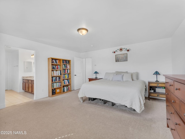 4580 Centaurus Rd, Bellemont, AZ 86015 - bedroom with baseboards, ensuite bath, and light colored carpet