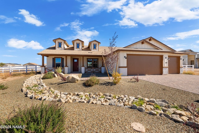 2575 Dillon Blvd, Chino Valley, AZ 86323 - view of front facade featuring covered porch and a garage