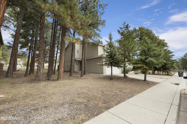 6437 N Conrad Ln, Flagstaff, AZ 86004 - view of front of home with driveway