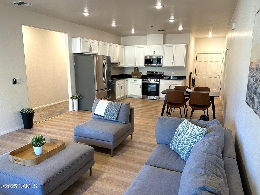 1650 E Ponderosa Pkwy Unit 312, Flagstaff, AZ 86001 - photo 1
