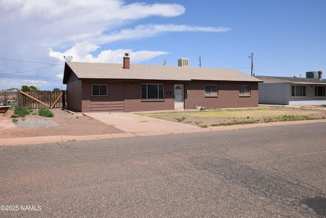 601 N Cottonwood Ave, Winslow, AZ 86047 - photo 3