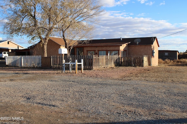 view of front of property