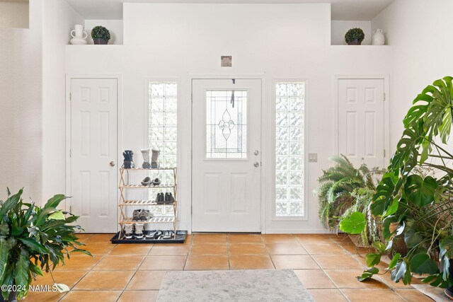 view of tiled entryway