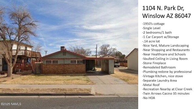 1104 N Park Dr, Winslow, AZ 86047 - view of front of home with a front lawn