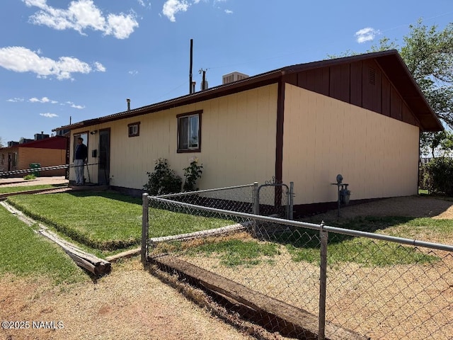 701 N Douglas Ave, Winslow, AZ 86047 - view of side of property
