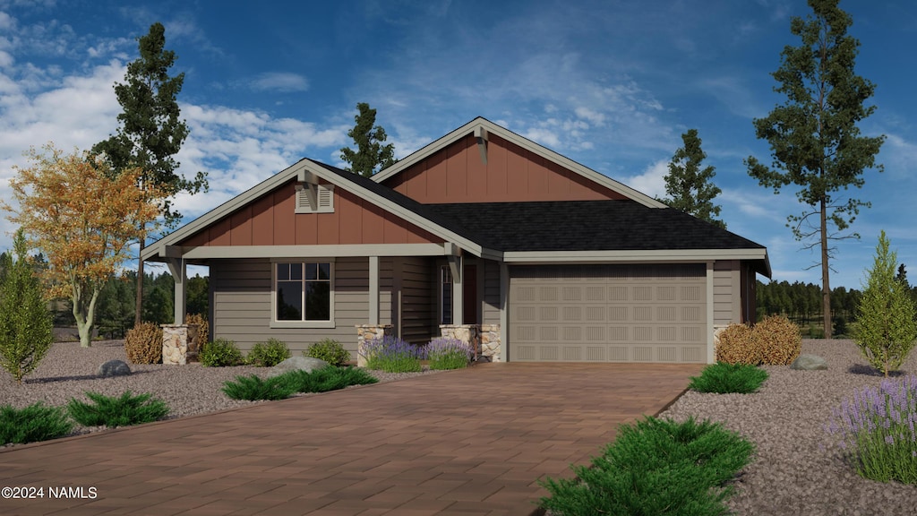 view of front facade featuring a garage