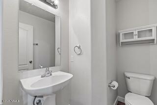 1891 W Camelot Dr, Flagstaff, AZ 86001 - photo 24