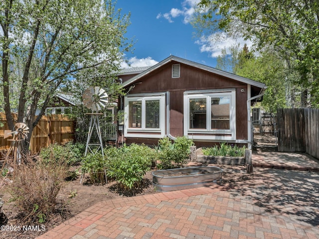 415 W Apache Rd, Flagstaff, AZ 86001 - view of front of home with a patio