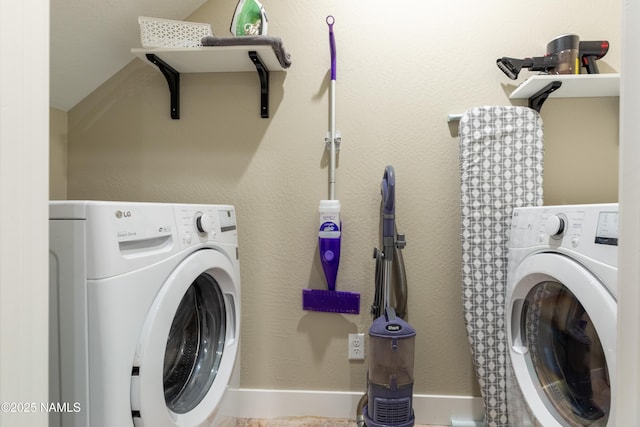 2553 W Cripple Creek Dr, Flagstaff, AZ 86001 - washroom featuring washing machine and clothes dryer