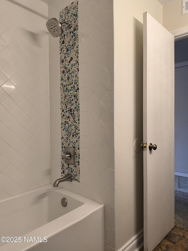 1000 N Beaver St Unit 116, Flagstaff, AZ 86001 - full bathroom with visible vents and shower / washtub combination