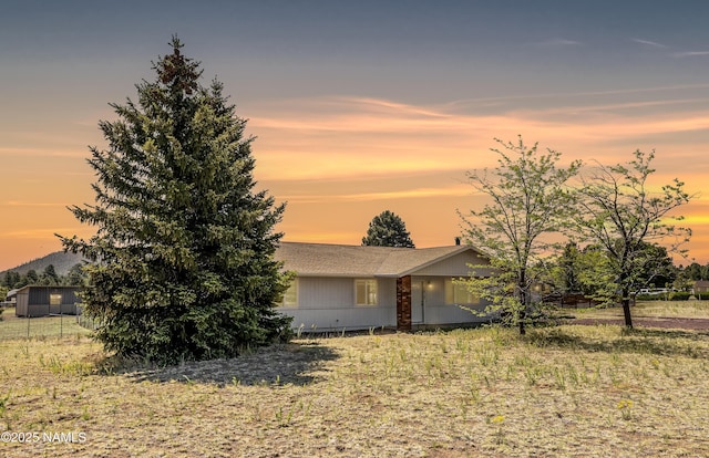 7815 Prairie Dog Ln, Flagstaff, AZ 86004 - view of front of house